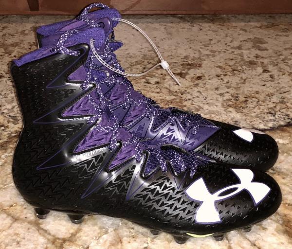 black and purple under armour shoes