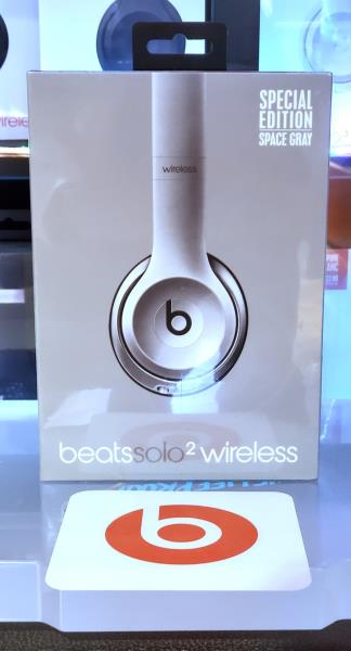 beats solo 2 wireless space grey price