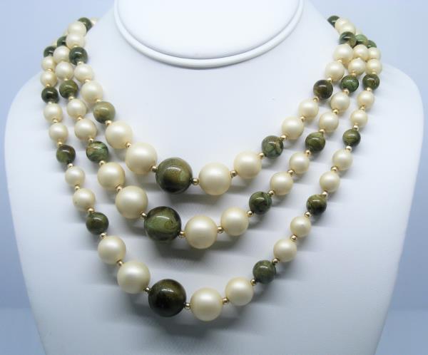 long Necklace Vintage Green and White Beaded Necklace