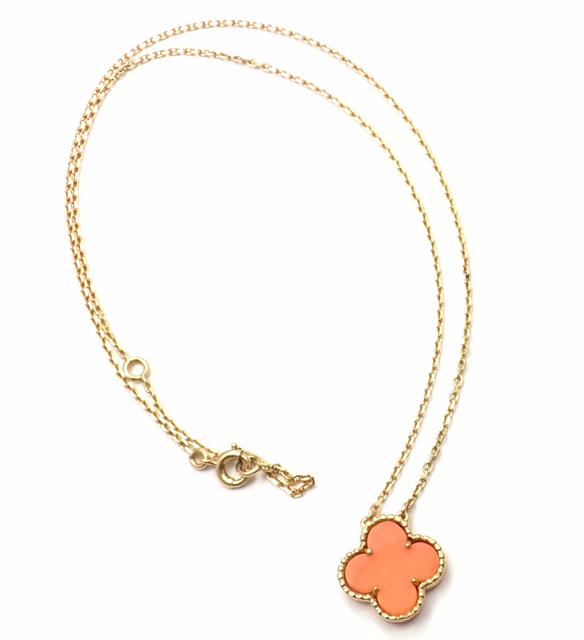 van cleef and arpels gold alhambra necklace