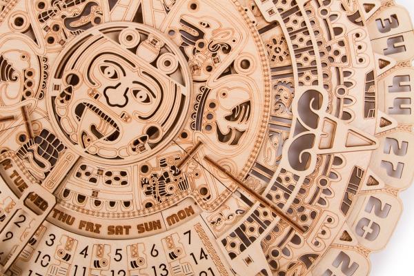 Mechanical Puzzle Wood Trick The MAYAN CALENDAR Model Wooden for self-assembly