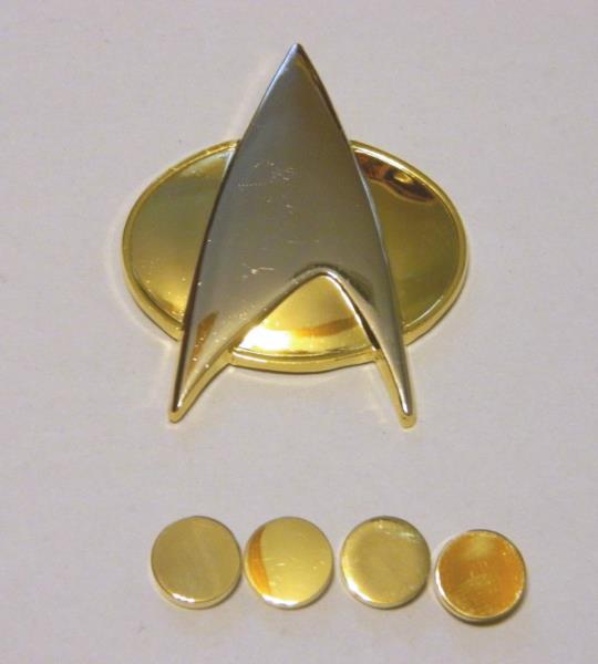 Star Trek:Next Generation Metal Communicator Pin /& Captain Rank Pip Set of 5