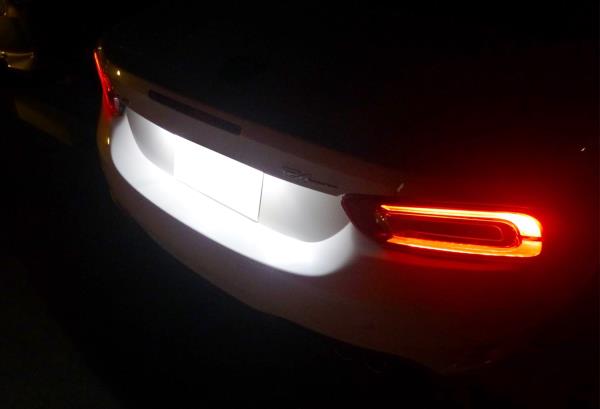 OE-Fit White 3W Full LED License Plate Light Kit For 06-15 Mazda MX-5 Miata etc