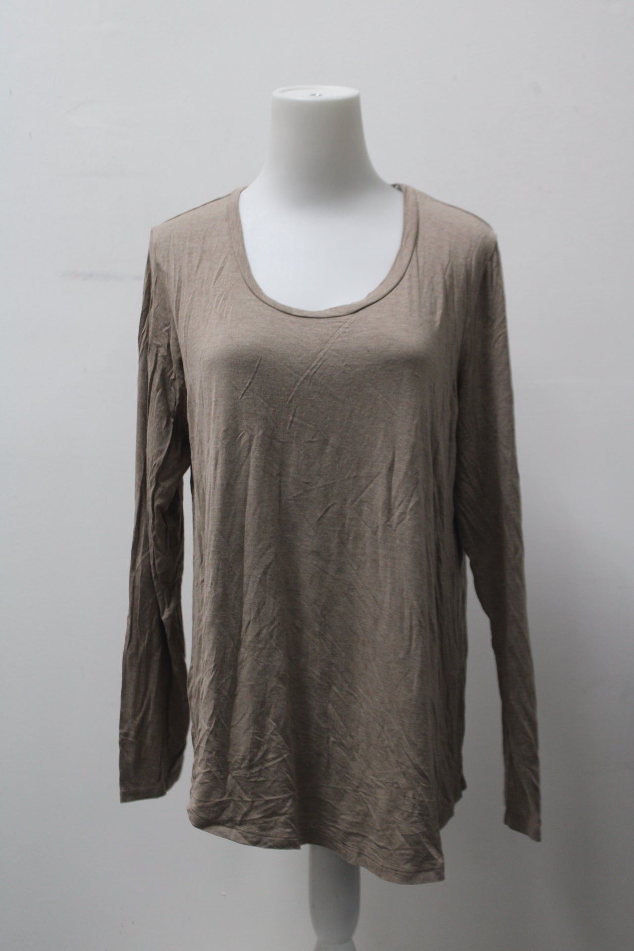 Kindred Bravely Women's Top Brown M Pre-Owned - AbuMaizar Dental Roots  Clinic