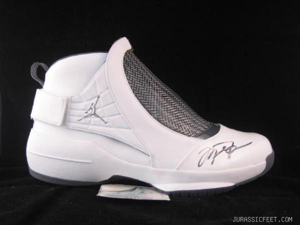 michael jordan autographed shoes